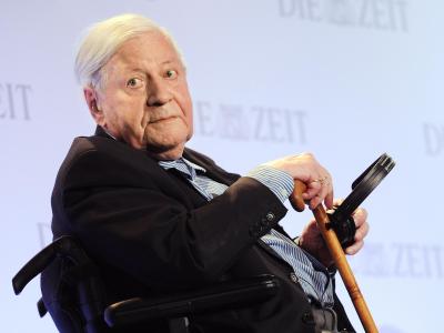 Altkanzler Helmut Schmidt wir am 23. Dezember 2013 95 Jahre alt. Foto: Angelika Warmuth Helmut Schmidt
