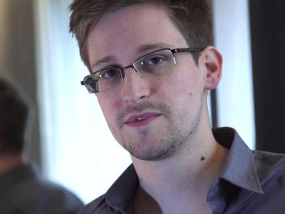 Der frühere US-Geheimdienstmitarbeiter Edward Snowden gibt ein Interview. Foto: Guardian/Glenn Greenwald/Laura Poitras/Archiv Edward Snowden