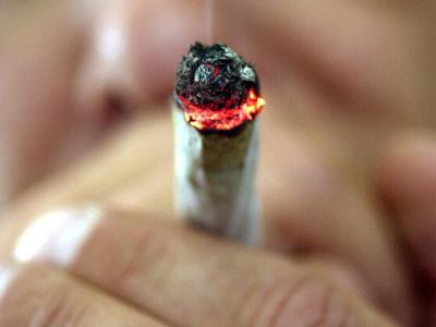 Am 1. Januar ist es soweit: Colorado legalisiert Marihuana. Foto: Boris Roessler Joint
