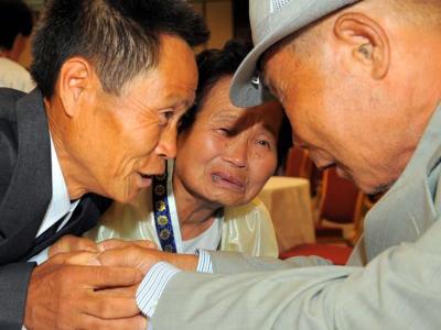 Die im September geplanten Familientreffen sollen Ende Januar nachgeholt werden. Foto: Pool Treffen getrennter koreanischer Familien