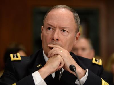 NSA-Chef Keith Alexander hat von Barack Obamas Geheimdienstreform möglicherweise nur wenige Einschränkungen zu befürchten. Foto: Michael Reynolds/Archiv NSA-Chef Alexander