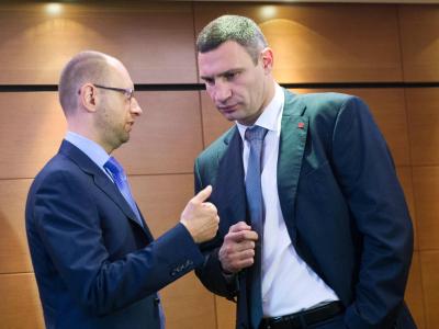 Die Vertreter der ukrainischen Opposition, Arseni Jazenjuk und Vitali Klitschko. Foto: Maurizio Gambarini Klitschko und Jazenjuk