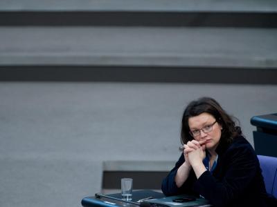Nachdenklich: Andrea Nahles während einer Sitzung des Bundestags. Foto: Maurizio Gambarini Nachdenklich