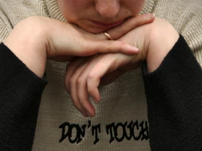 Wegen Tötung ihrer drei Kinder muss die Angeklagte eine lebenslange Haftstrafe verbüßen. Foto: Fredrik von Erichsen/Archiv Angeklagte