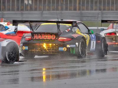 Der ADAC soll auch die Zuschauerzahlen für das 24-Stunden-Rennen auf dem Nürburgring systematisch geschönt haben. Foto: Thomas Frey/Archiv 24-Stunden-Rennen