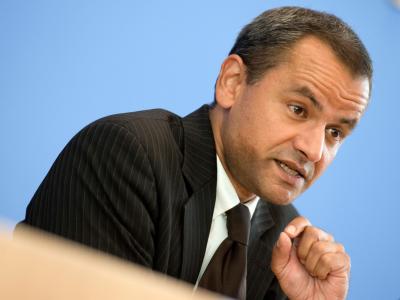 Bestreitet, illegale Bilder nackter Kinder besessen zu haben: Sebastian Edathy. Foto: Rainer Jensen/Archiv Sebastian Edathy