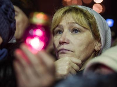 Hoffen auf eine bessere Zukunft: Die Ukraine ist extrem verschuldet und ein Zankapfel zwischen dem Westen und Russland. Foto: Alexey Furman Demonstrantin
