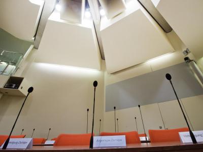 Im NSU-Prozess werden neue Zeugen gehört. Foto: Peter Kneffel Im Gerichtssaal