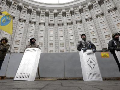 Regierungsgebäude in Kiew: Die Ukraine befindet sich in der schwersten Krise seit Jahrzehnten. Foto: Maxim Shipenkov Ausharren