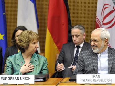 Die EU-Außenbeauftragte Catherine Ashton spricht in Wien mit Irans Außenminister Mohammed Dschawad Sarif. Foto: Hans Punz Ashton und Sarif