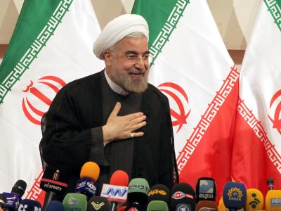 Der iranische Präsident Hassan Ruhani reklamiert mehr Zeit, um die «Trümmer» der Amtszeit seines Vorgängers Ahmadinedschad zu beseitigen. Foto: Abedin Taherkenareh Hassan Ruhani