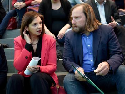 Die Grünen-Fraktionsvorsitzenden im Bundestag, Katrin Göring-Eckardt und Anton Hofreiter, im Marie-Elisabeth-Lüders-Haus in Berlin. Foto: Britta Pedersen Abschluss Fraktionsklausur
