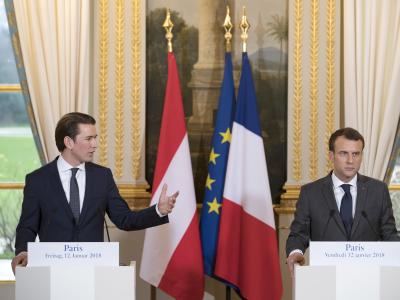 Österreichs Bundeskanzler Sebastian Kurz und der französische Präsident Emmanuel Macron nehmen im Elyseepalast an einer gemeinsamen Pressekonferenz teil. Foto: Ian Longsdon Kurz in Paris