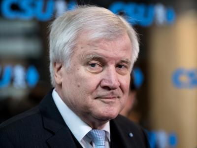 62,6 Prozent der Bayern sprechen sich dafür aus, dass Horst Seehofer seine politische Karriere beenden sollte. Foto: Sven Hoppe Horst Seehofer