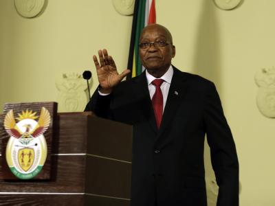 Der südafrikanische Präsident Jacob Zuma erklärt hier seinen sofortigen Rücktritt vom Amt des Präsidenten Südafrikas. Foto: Themba Hadebe/AP Zuma tritt zurück