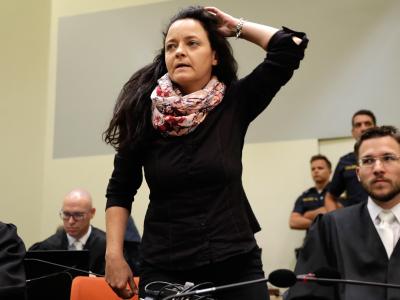 Beate Zschäpe ist wegen Mittäterschaft an allen Verbrechen des «Nationalsozialistischen Untergrunds» angeklagt. Beate Zschäpe