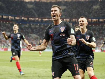 Die Kroaten stehen dank Siegtorschütze Mario Mandzukic (M.) erstmals im WM-Finale. WM-Finalist