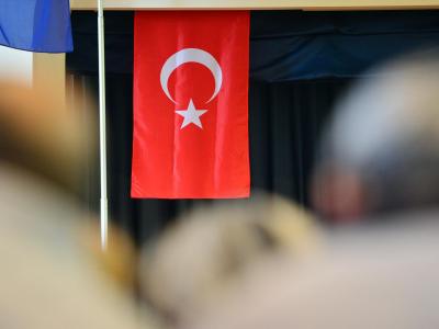 Nach offiziellen Angaben sitzen zurzeit sieben Deutsche «aus politischen Gründen» in türkischen Gefängnissen. Türkische Flagge