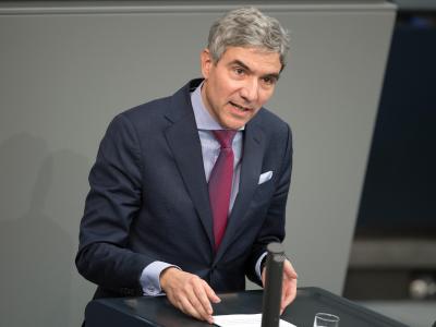 Stephan Harbarth spricht während einer Sitzung des Bundestags. Stephan Harbarth