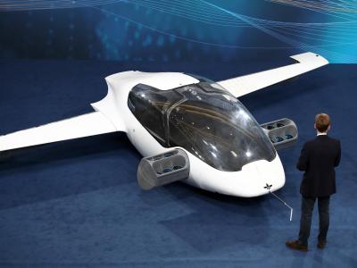 Prototyp des ersten flugfähigen Lilium-Flugtaxis. Lilium-Flugtaxi