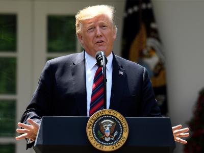 Donald Trump spricht im Rosengarten des Weißen Hauses. US-Präsident Trump