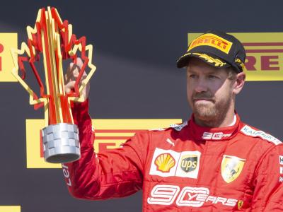 Nach einer Zeitstrafe nur Zweiter: Sebastian Vettel fühlt sich um den Sieg in Kanada betrogen. Gedämpfte Freude