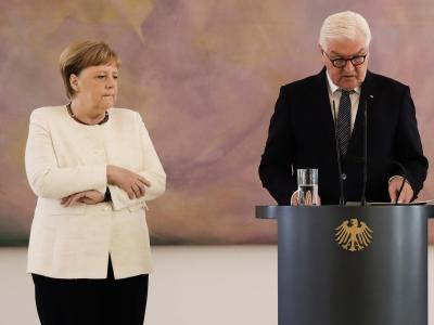 Bei der Überreichung der Ernennungsurkunde an die neue Bundesjustizministerin Christine Lambrecht fing die Kanzlerin plötzlich an, am ganzen Körper zu zittern. Merkel hat erneut Zitteranfall