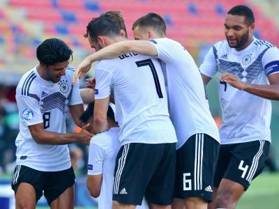 Stehen im Finale der EM: Die deutschen U21-Spieler jubeln. Stark gespielt