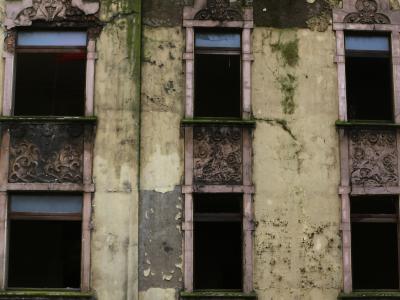 Leerstehendes Haus in Duisburg: Hunderttausende haben in den vergangenen Jahrzehnten den sterbenden Industriestandort Ruhrgebiet verlassen. Armut in Duisburg