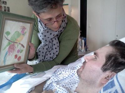 Ein Foto aus dem Jahr 2014: Vincent Lambert (r.) und seine Mutter im Krankenhaus. Vincent Lambert