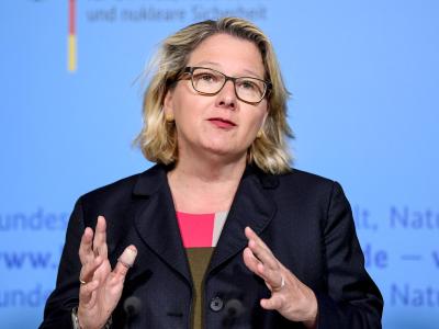 Nimmt ein Verbot von Plastiktüten in Angriff: Bundesumweltministerin Svenja Schulze. Svenja Schulze