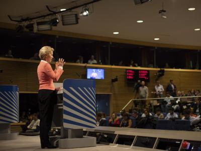 Ursula von der Leyen stellt in der Brüsseler EU-Zentrale ihr Team für die EU-Kommission vor. Ursula von der Leyen