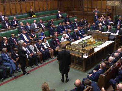 Blick in das britische Unterhaus: Ein schottisches Berufungsgericht hat die Zwangspause des britischen Parlaments für unrechtmäßig erklärt. Parlament