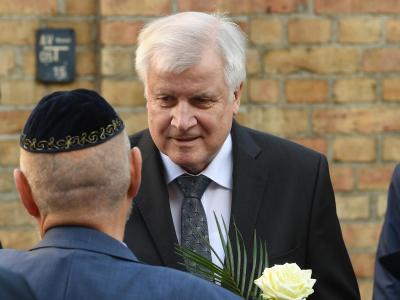 Innenminister Seehofer trifft sich mit Vertretern der jüdischen Gemeinde in Halle. Seehofer in Halle