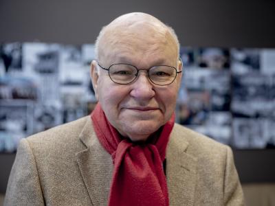 Walter Momper über den Mauerabriss: «Ob richtig oder falsch - der Maßstab war das Wollen der Berliner, und die wollten das Ding weg haben.». Berliner Ex-Regierungschef Walter Momper