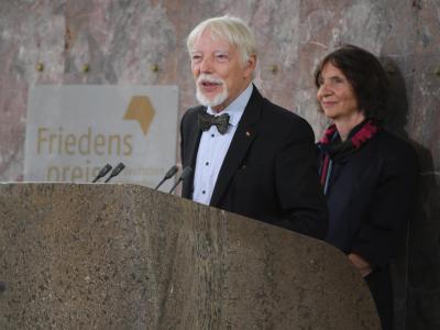 Aleida und Jan Assmann haben 2018 den Friedenspreis des Deutschen Buchhandels erhalten. Aleida & Jan Assmann