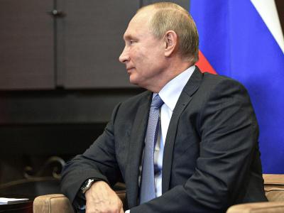 Wladimir Putin lädt 44 Staats- und Regierungschefs zum ersten Russland-Afrika-Gipfel nach Sotschi. Wladimir Putin