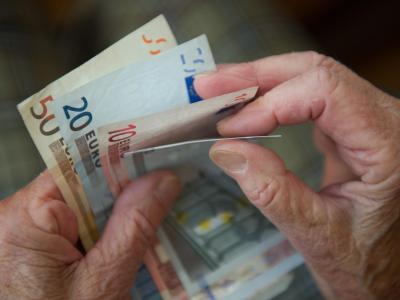 Menschen, die mindestens 35 Jahre lang gearbeitet haben, sollen eine Rente bekommen, die mindestens zehn Prozent über Hartz-IV-Niveau liegt. Union und SPD verhandeln weiter über Grundrente