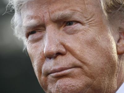 Während der Befragung von Marie Yovanovitch im Kongress griff US-Präsident Trump die Zeugin per Tweet an. Donald Trump