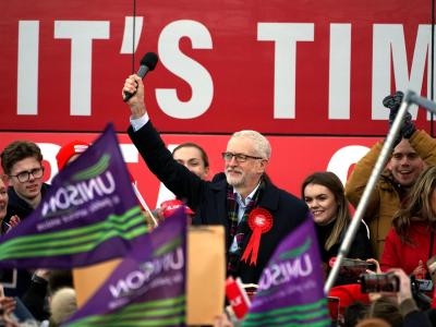 Labour-Chef Jeremy Corbyn im Wahlkampfendspurt: Laut Umfragen schrumpft der Vorsprung der Konservativen auf die Labour-Partei. Jeremy Corbyn