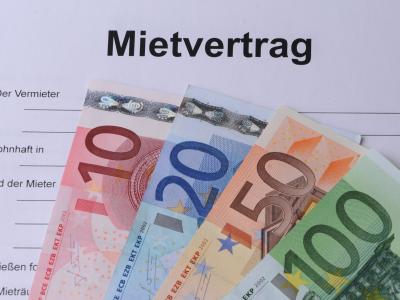 Der Deutsche Mieterbund rechnet auch künftig mit steigenden Mieten. Mietvertrag