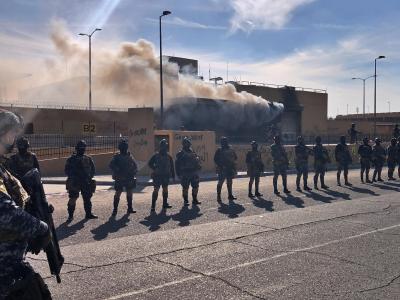 Irakische Sicherheitskräfte postieren sich vor der US-Botschaft in Bagdad. Sicherheitskräfte vor US-Botschaft in Bagdad