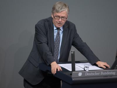 Wehrbeauftragter Bartels: «Der MAD sollte selbst über seine Tätigkeit berichten.». Wehrbeauftragter Bartels