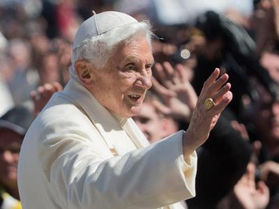 Sehnsucht nach Bayern: Der emeritierte Papst Benedikt XVI. Ex-Papst Benedikt