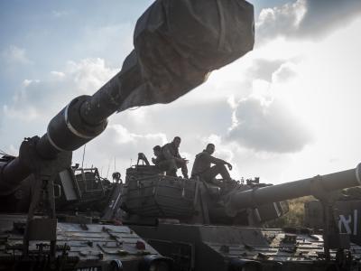 Israelische Soldaten nahe der Grenze zum Gazastreifen: Auch die Palästinenser-Organisationen Hamas und Islamischer Dschihad im Gazastreifen sind mit dem Iran verbündet. Israelische Soldaten