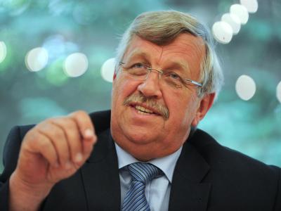 Der Kasseler Regierungspräsident Walter Lübcke war im Juni 2019 auf der Terrasse seines Hauses mit einem Kopfschuss getötet worden. Walter Lübcke