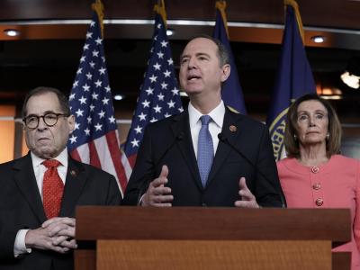 Die demokratischen Spitzenpolitiker Adam Schiff, Nancy Pelosi und Jerry Nadler zu den weiteren Schritten im Amtsenthebungsverfahren gegen Donald Trump. Im Kapitol