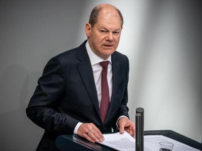 Vizekanzler Olaf Scholz: «Vor uns liegen harte Wochen. Wir können sie bewältigen, wenn wir solidarisch sind.». Olaf Scholz