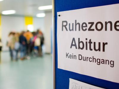 Eine Absage der Abiturprüfungen wird es nun möglicherweise in Schleswig-Holsten doch nicht geben. Abi