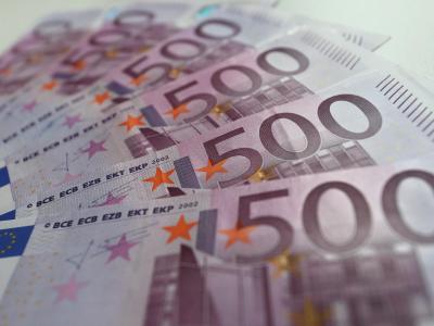 Eine halbe Billion Euro stehen gegen die Wirtschaftskrise bereit. Halbe-Billion-Paket